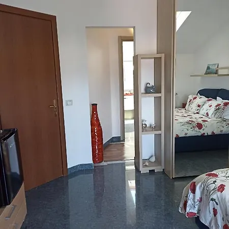 Patrizia Гостевой дом Специя