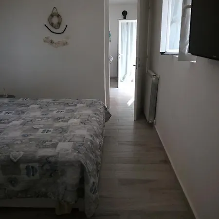 Patrizia 3* Специя